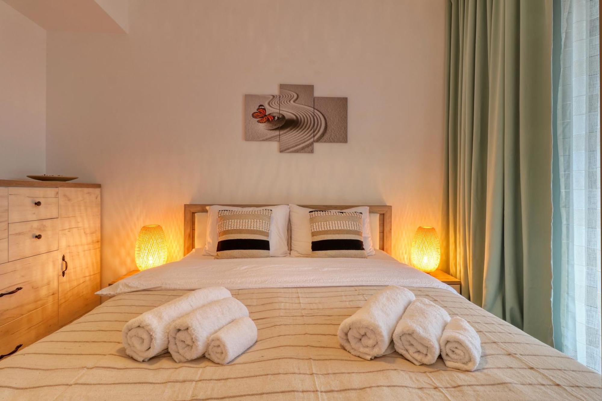 Relaxation Station - My Charming, Cosy&Inviting Apt - Smart Thermostat - Private Parking - Ior Park - Long Term Price Cuts Bucharest Luaran gambar